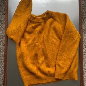 Yellow chich sweater